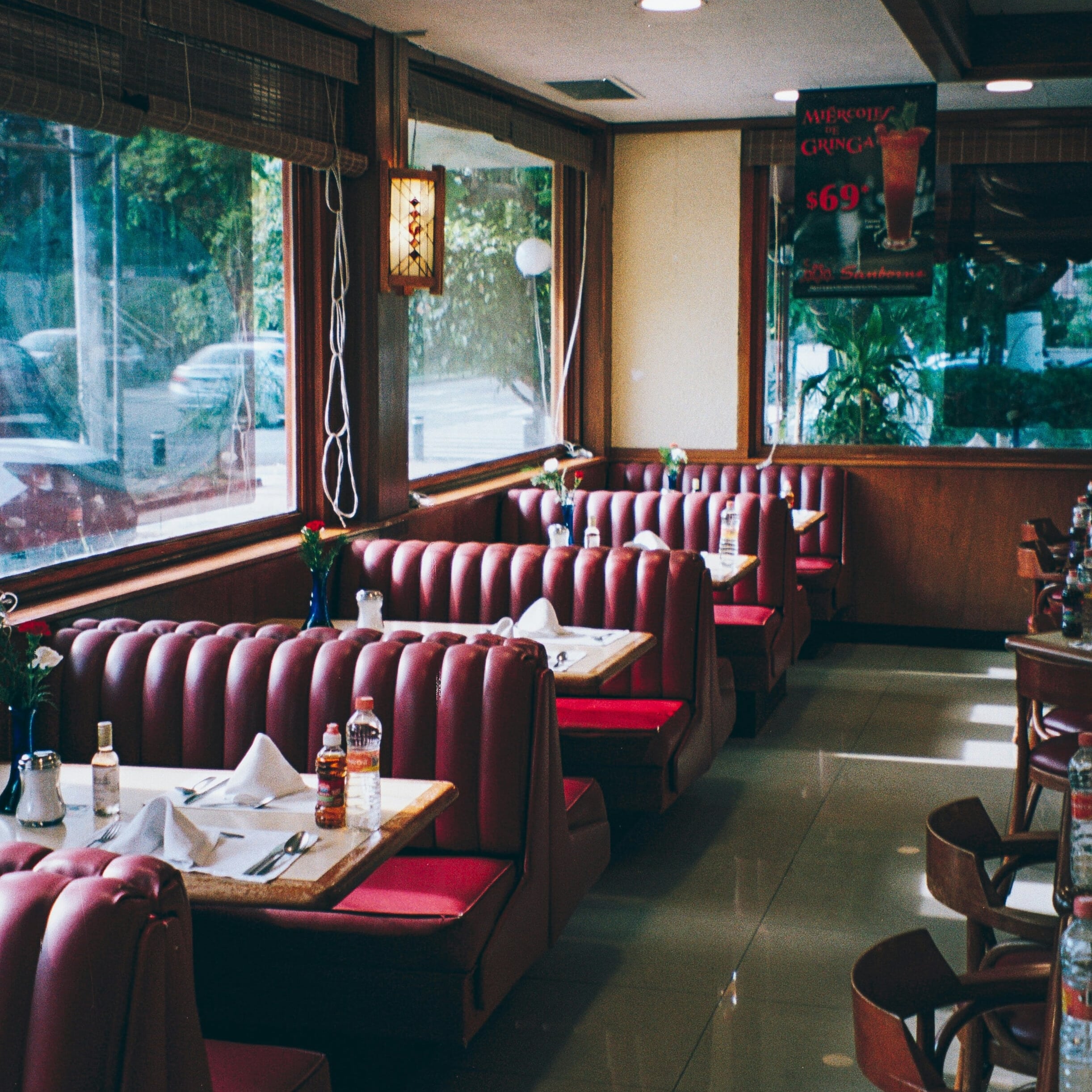 Lolo Bite-Maple Street